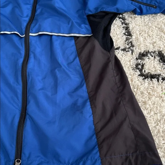 (4) Mec Running Jacket - Picture 4 of 4